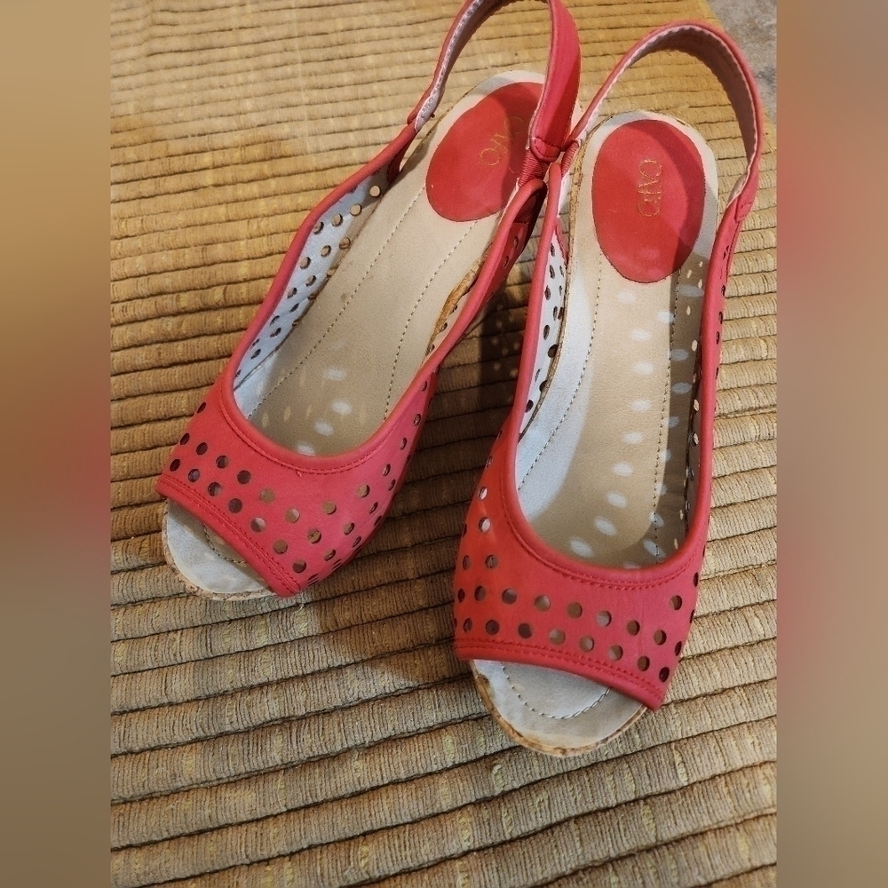 Red wedge sandals